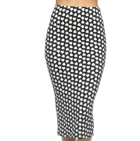 🥰 Unique Extra Soft Polyester/Spandex Heart Skirt ~ Like for FREE SHIPPING - Picture 4 of 6